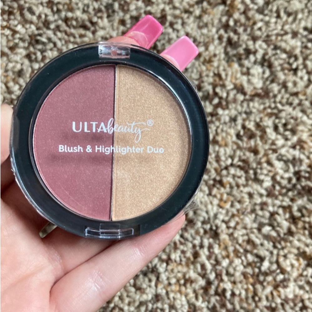 Ulta Beauty blush and highlighter duo